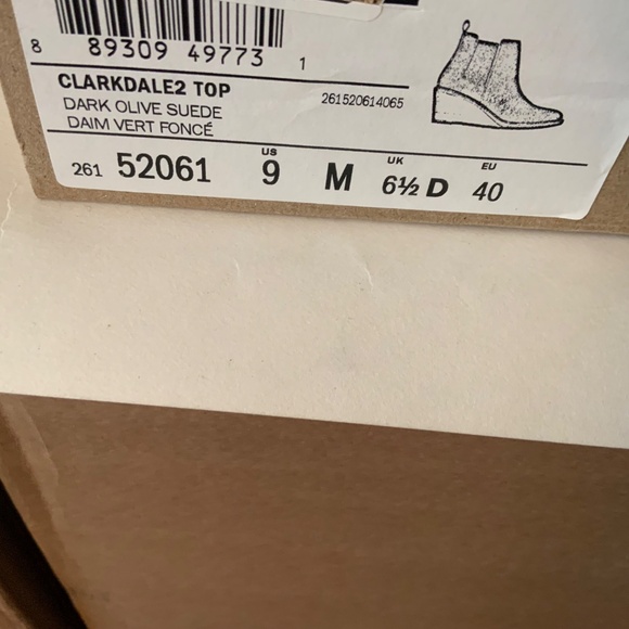 Clarks Women's Clarkdale 2 Top Olive Suede Wedged Booties Chelsea Ankle Boots 9 - Picture 13 of 13